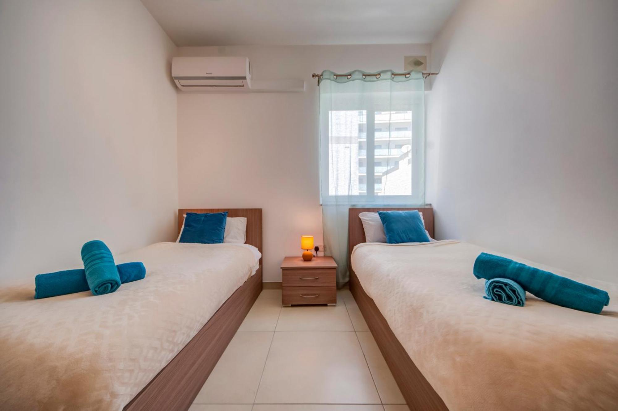 Modern 2Br Apt With Balconies In St Julians, Paceville - Apt 5 By Vaganza St. Julian's Zewnętrze zdjęcie