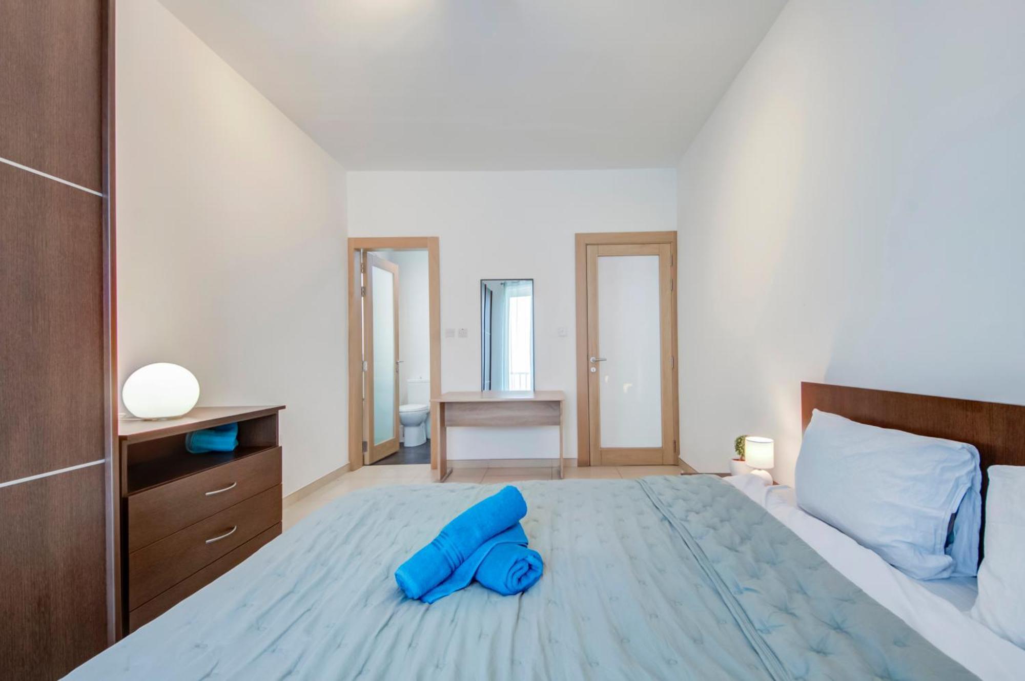 Modern 2Br Apt With Balconies In St Julians, Paceville - Apt 5 By Vaganza St. Julian's Zewnętrze zdjęcie