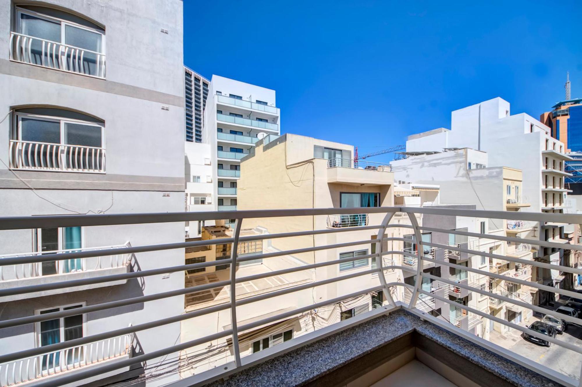 Modern 2Br Apt With Balconies In St Julians, Paceville - Apt 5 By Vaganza St. Julian's Zewnętrze zdjęcie