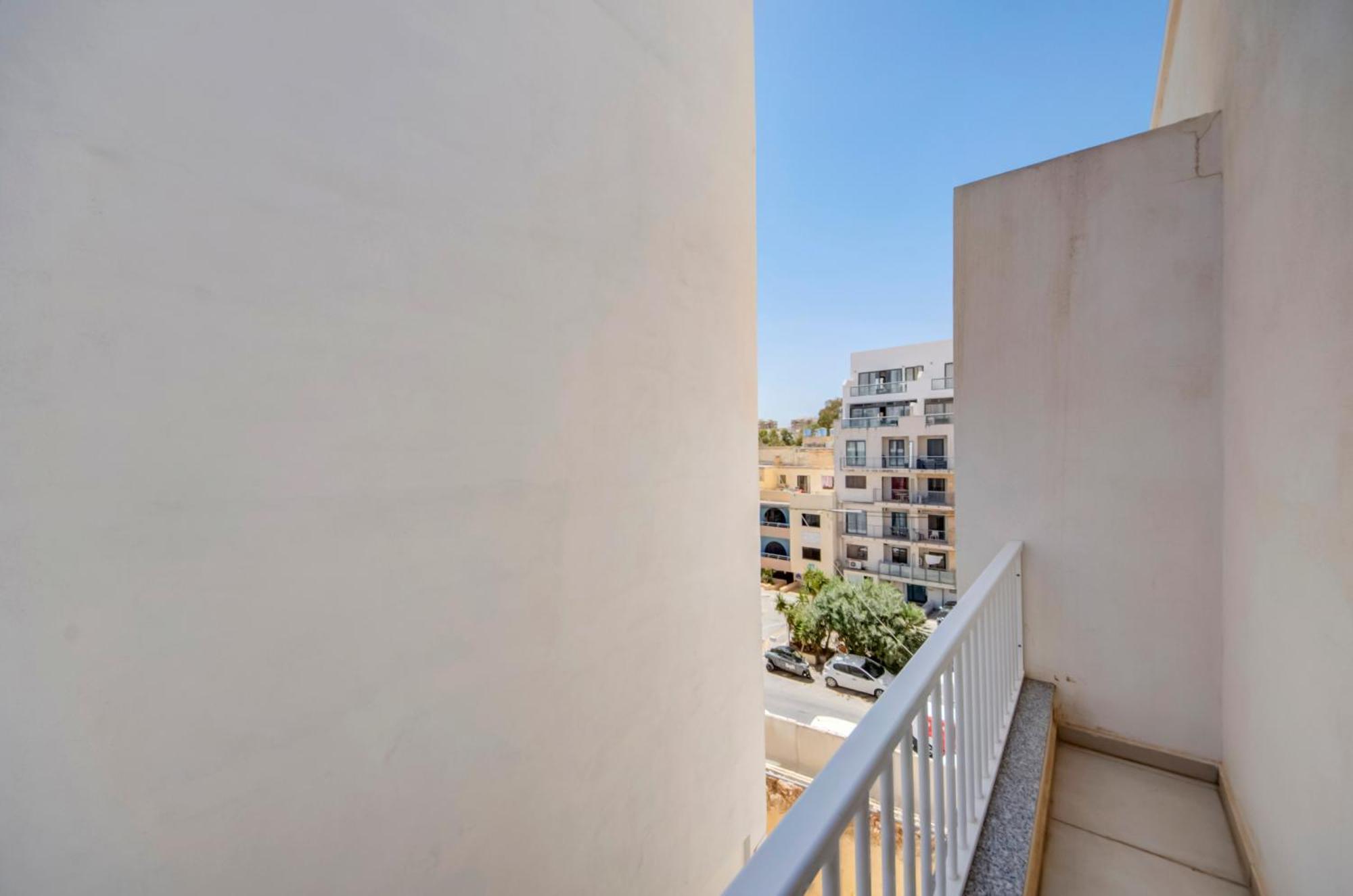 Modern 2Br Apt With Balconies In St Julians, Paceville - Apt 5 By Vaganza St. Julian's Zewnętrze zdjęcie